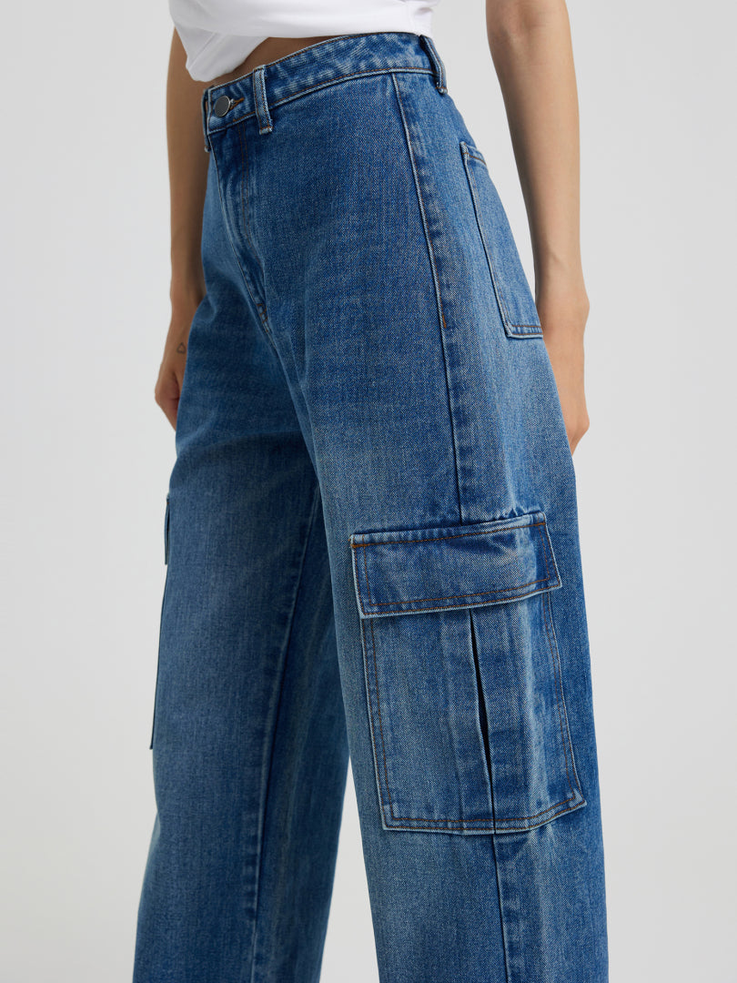Mid-waist Cargo Jeans 110546
