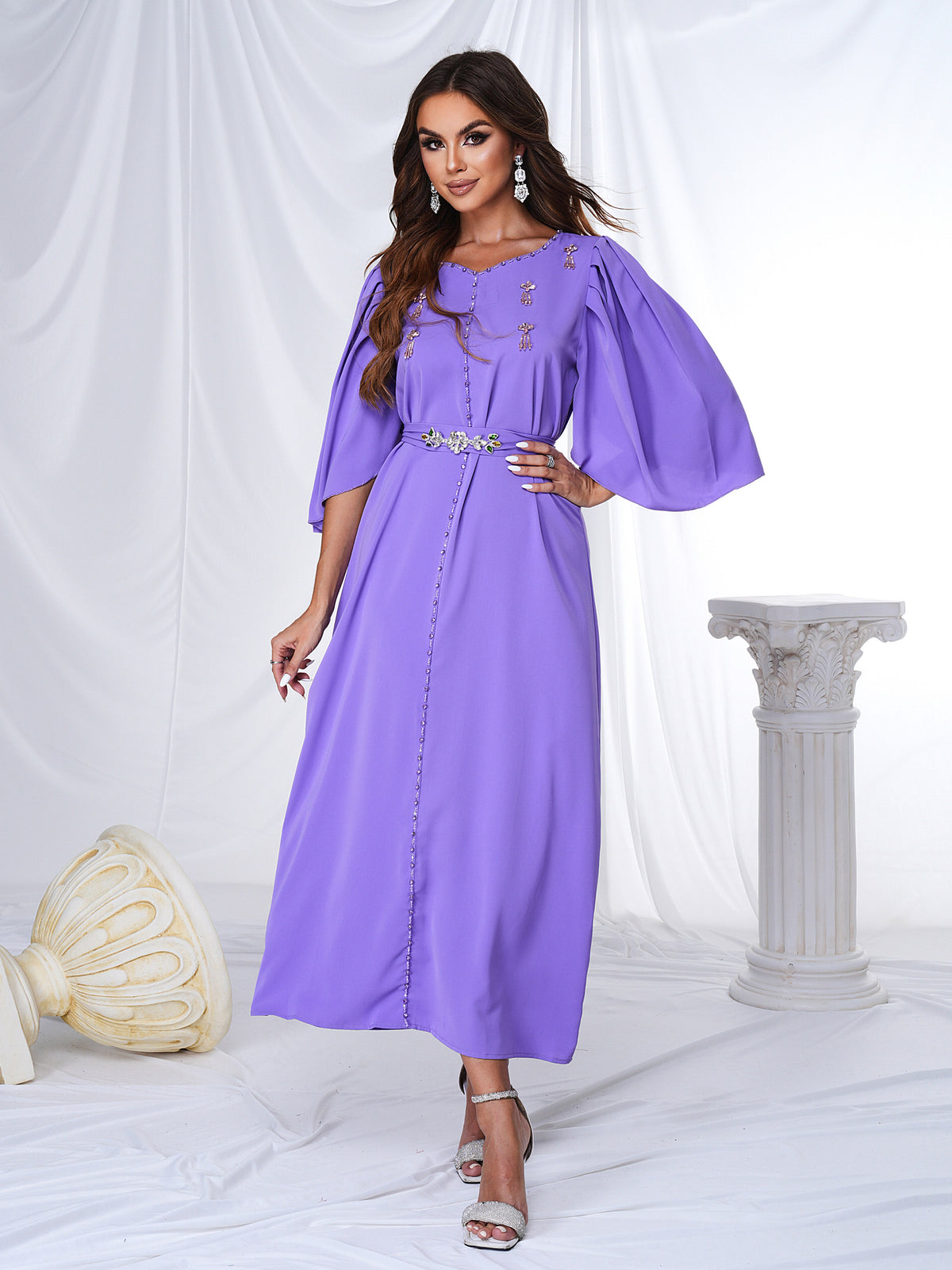 Belted Arabian Dresses 1283952