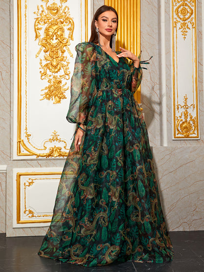 Lace-trimmed Arabian Dresses 1288102