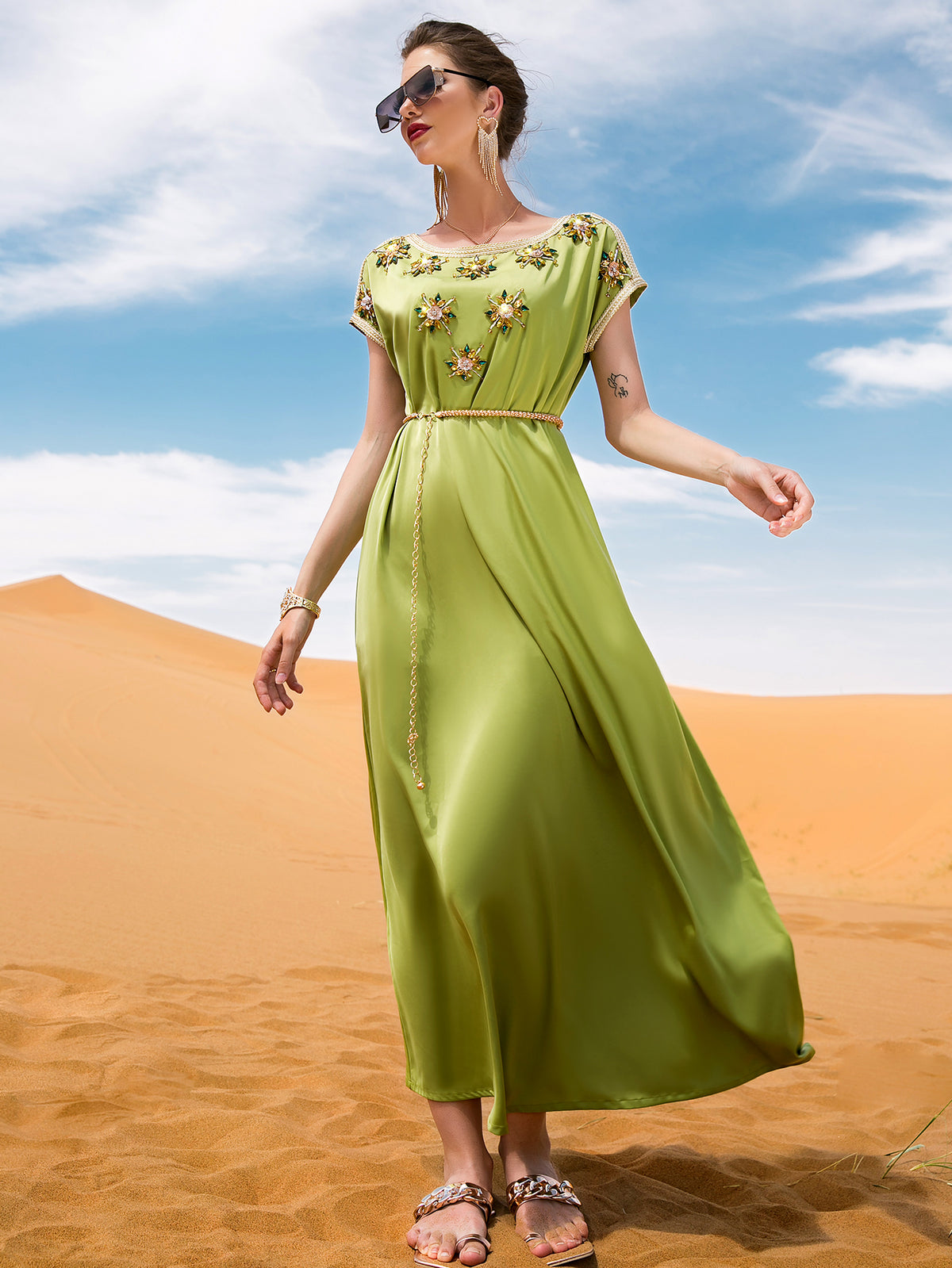 فساتين عربية مطرزة 1246662