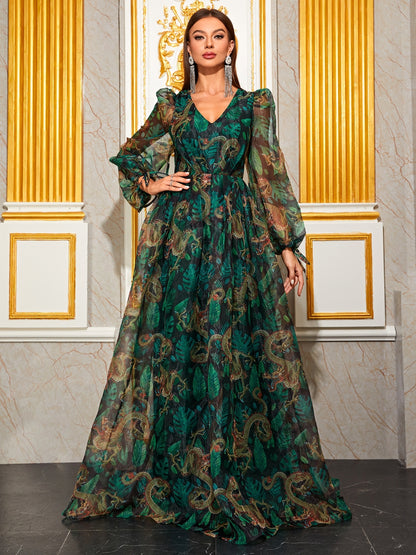 Lace-trimmed Arabian Dresses 1288102