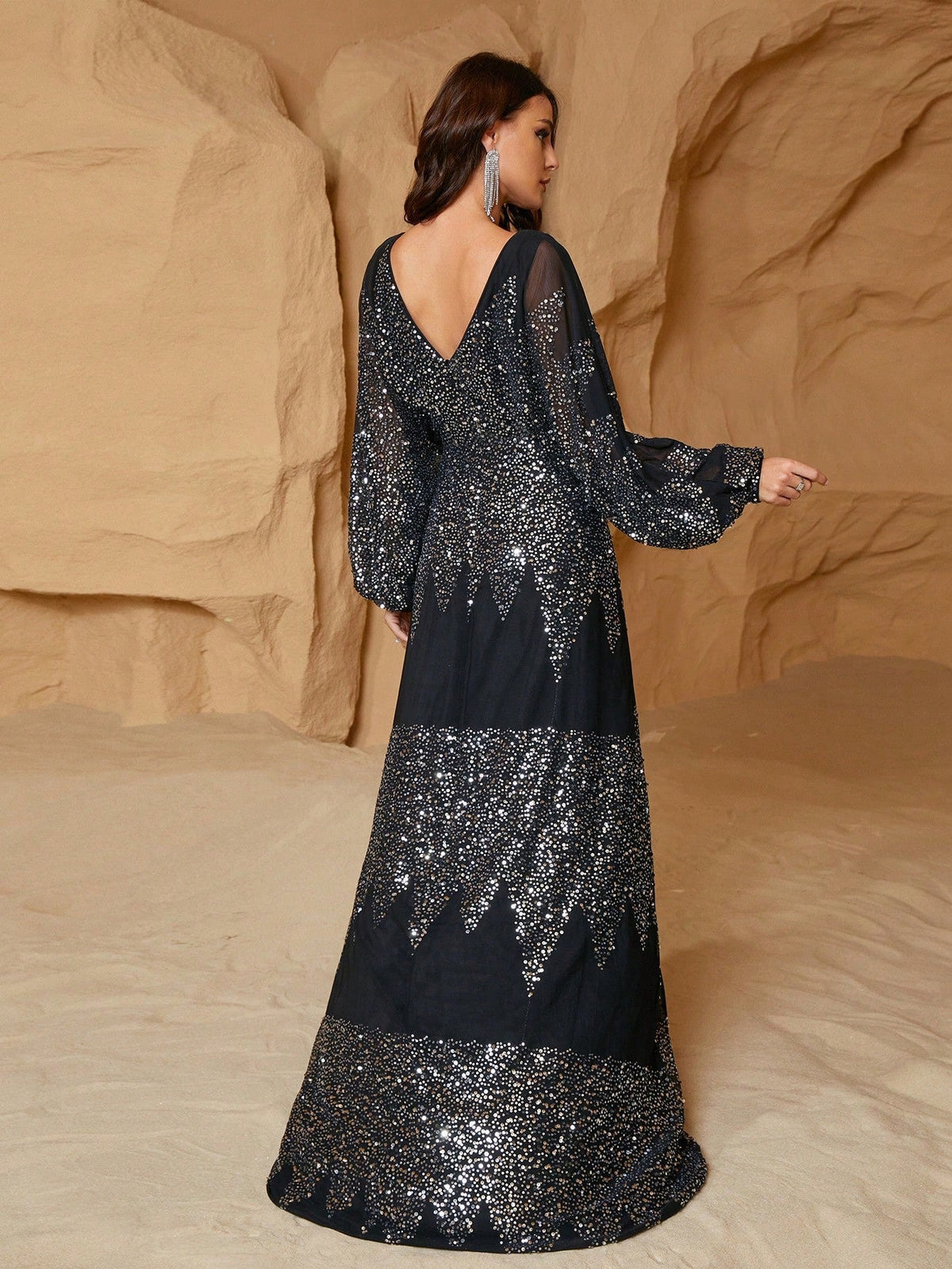 فساتين عربية مطرزة 1287502