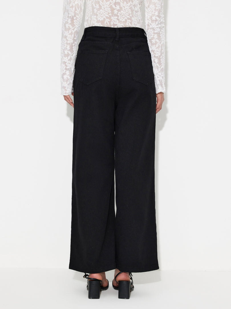 Beaded Straight Leg Jeans 119880