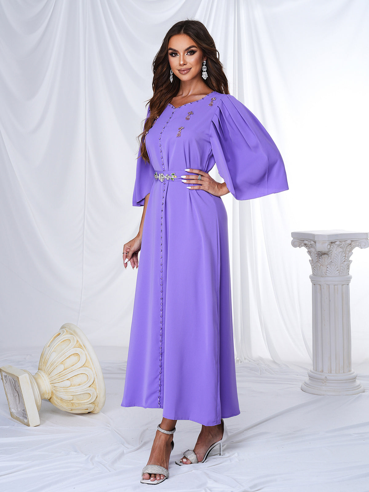 Belted Arabian Dresses 1283952