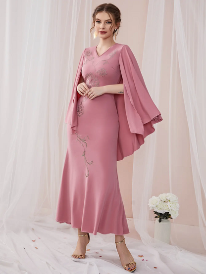 Embroidered Arabian Dresses 1284712