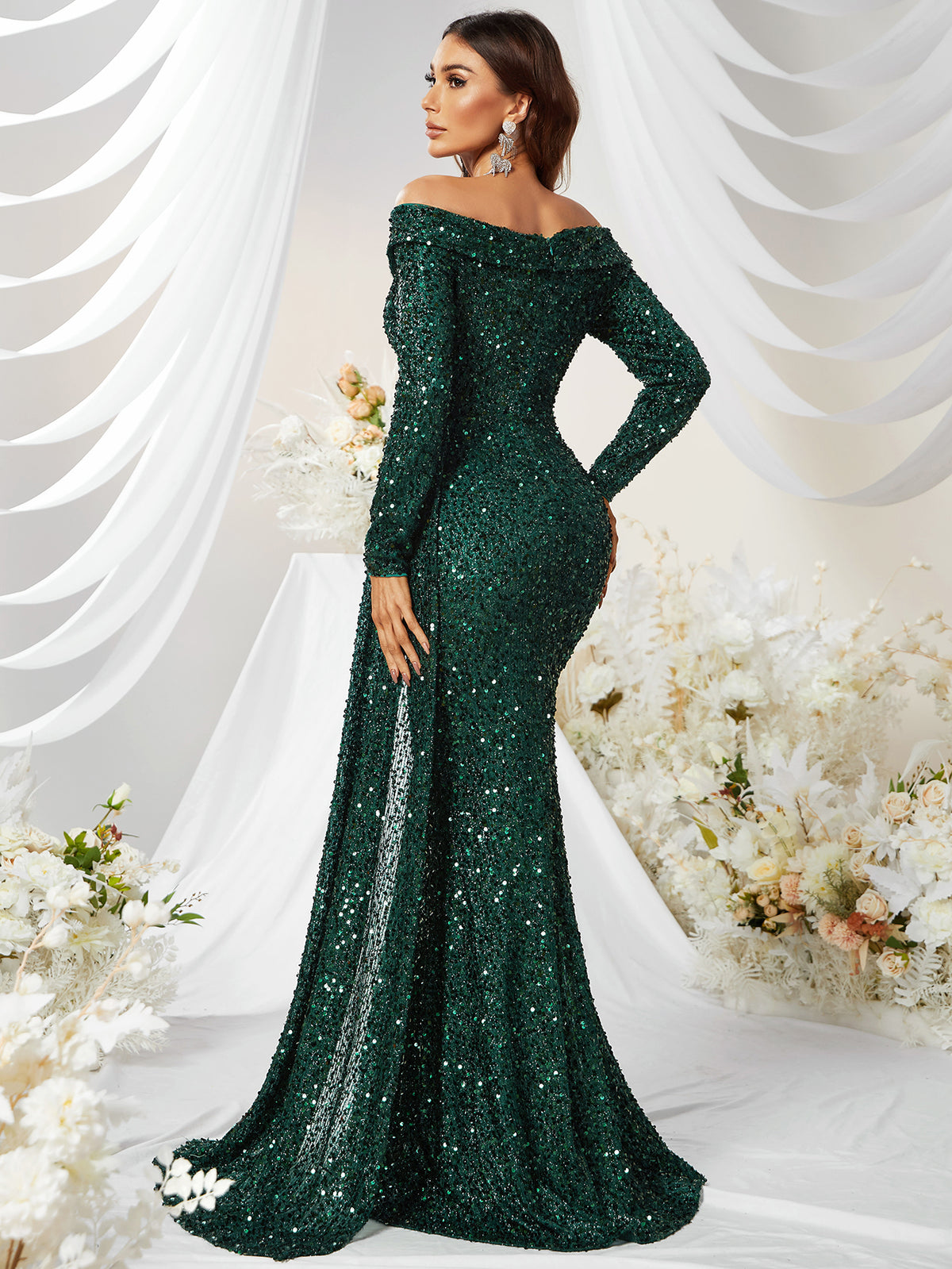 Sequinned Arabian Dresses 1287902
