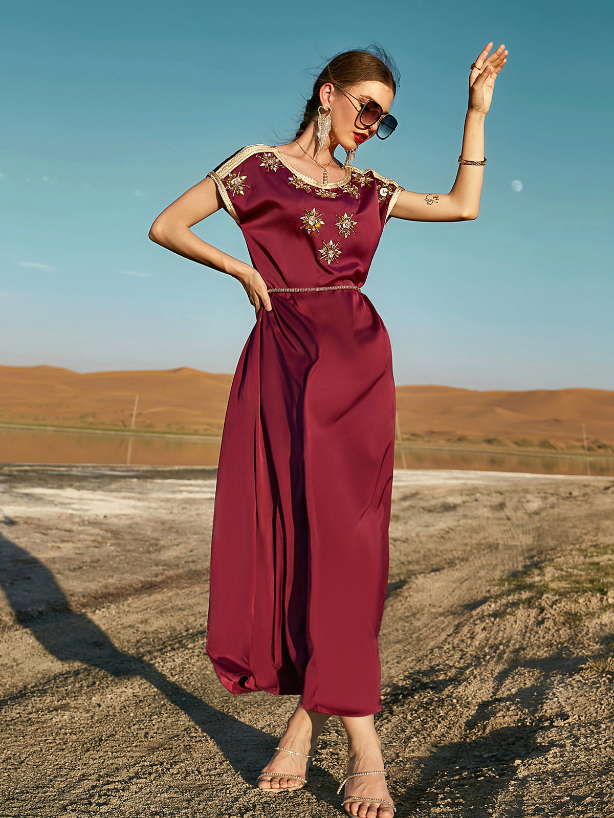 فساتين عربية مطرزة 1246652