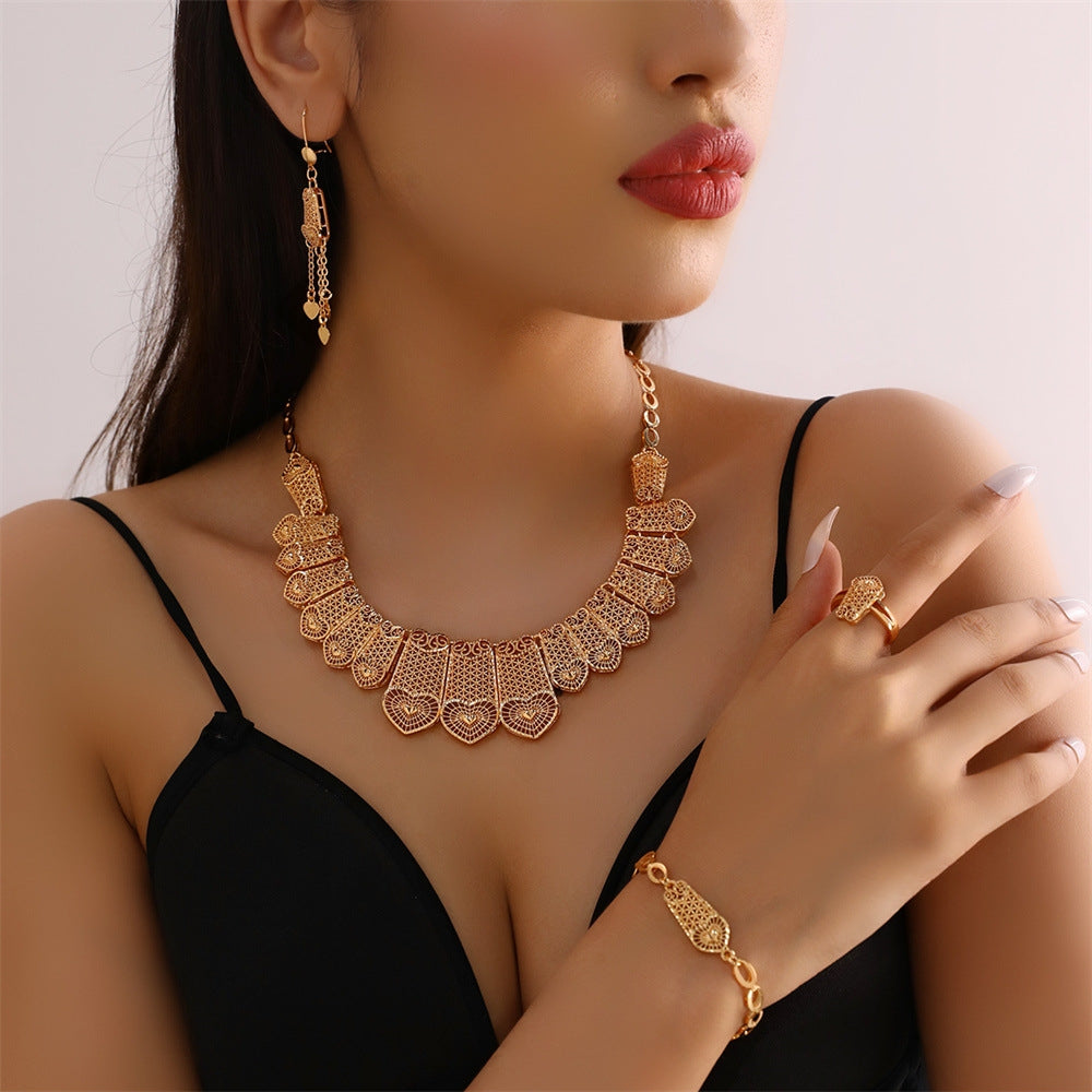 أطقم مجوهرات نسائية 1284762