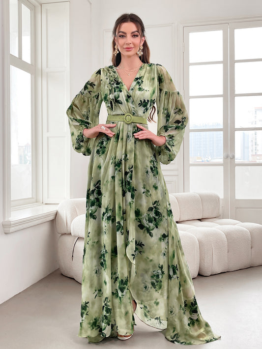 Belted Arabian Dresses 1288422