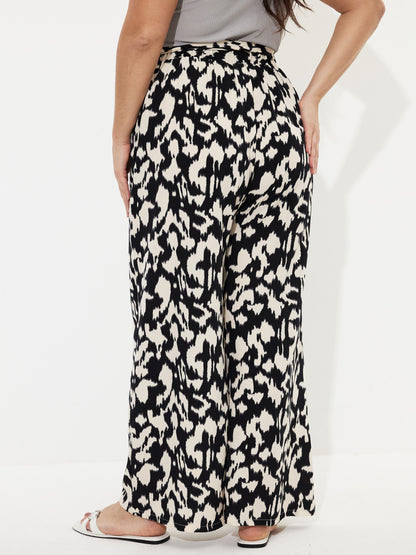 Plus Size Belted Straight Leg Pants 1236182