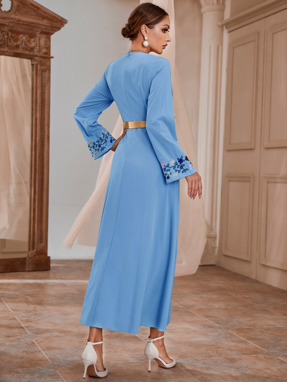 Embroidered Arabian Dresses 1283942