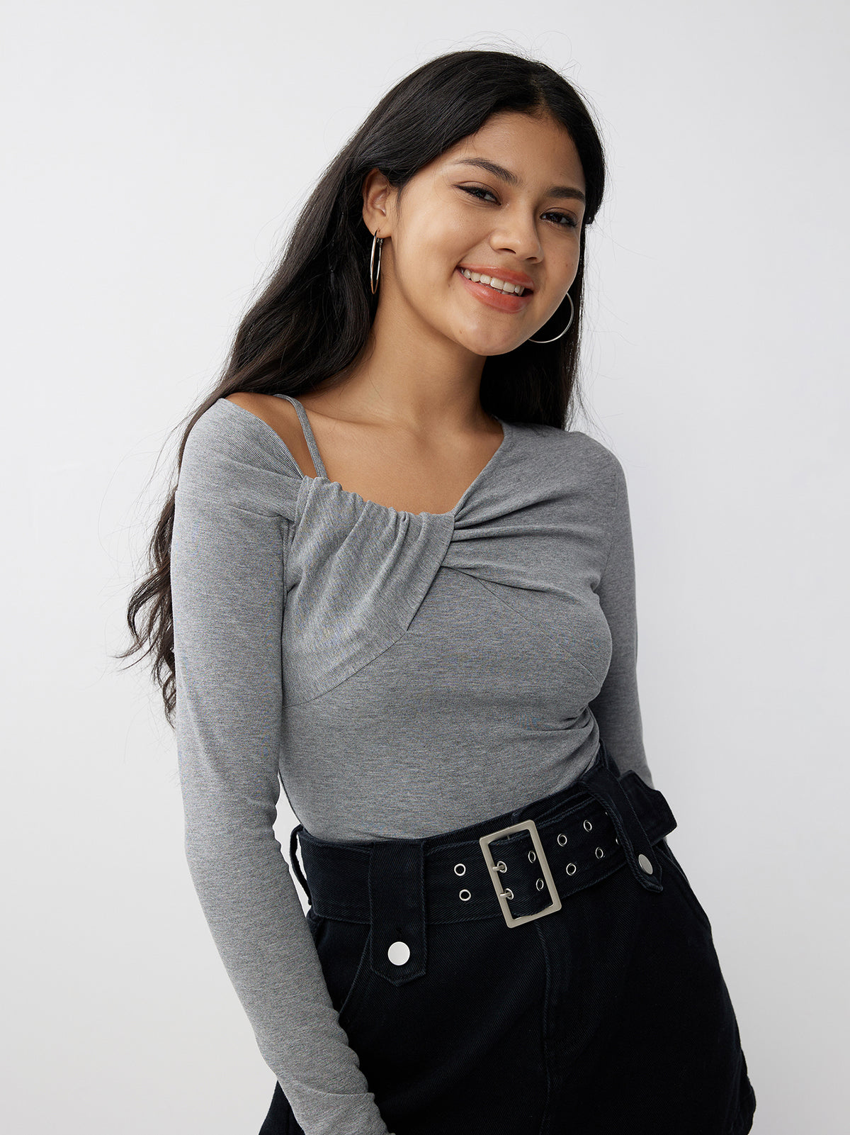 Cut Out Pullover T-Shirt 117851
