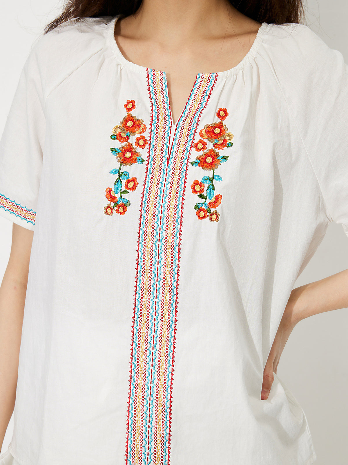 Embroidered Top 1230911